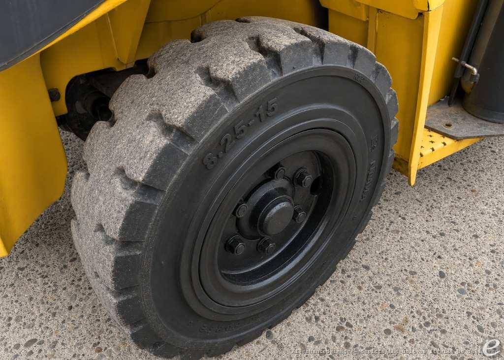 2015 Yale GLP155VXGBV100