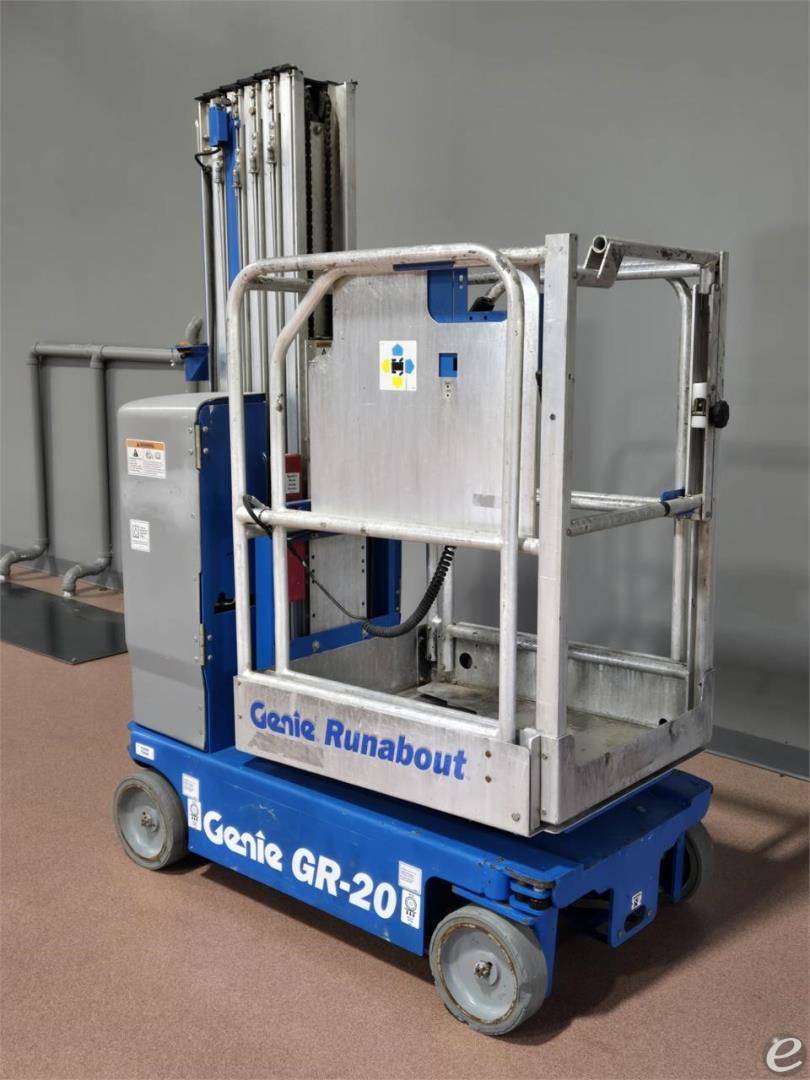 2017 Genie GR20 Electric Scissor Lift - 123Forklift