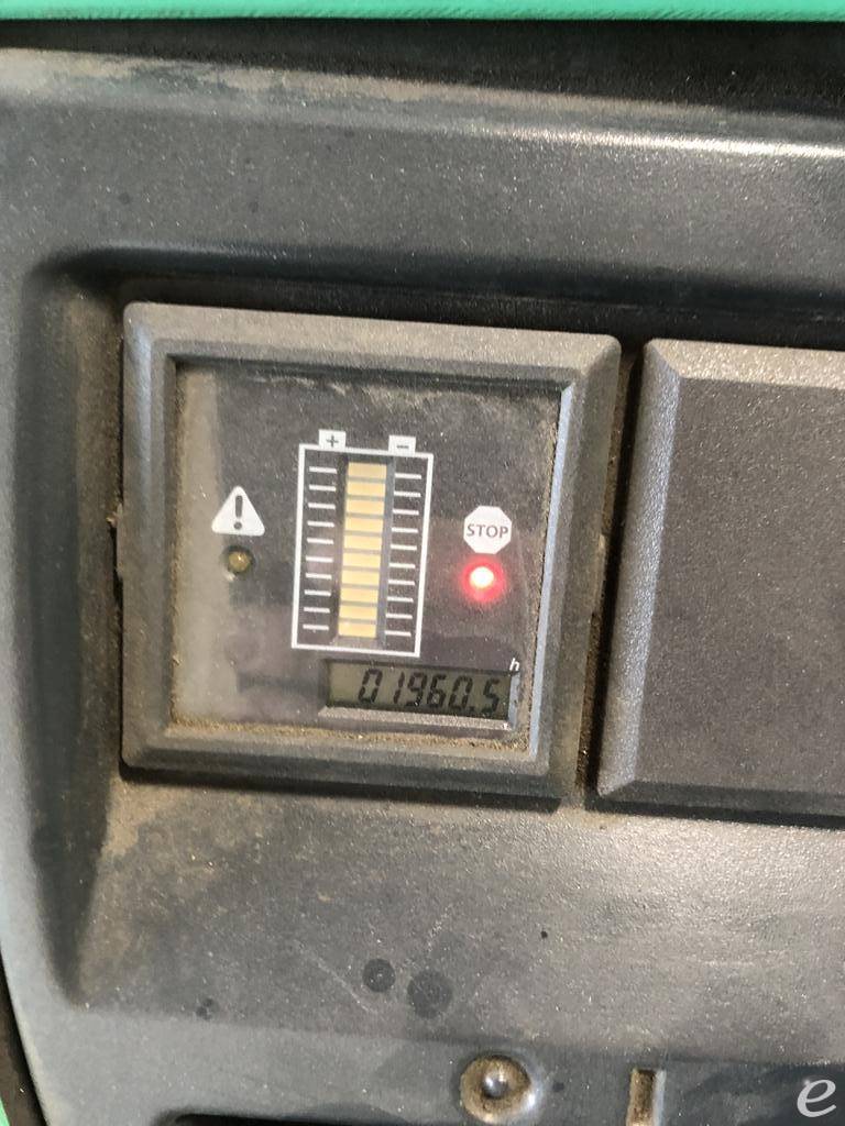 2007 Mitsubishi PMWT15N