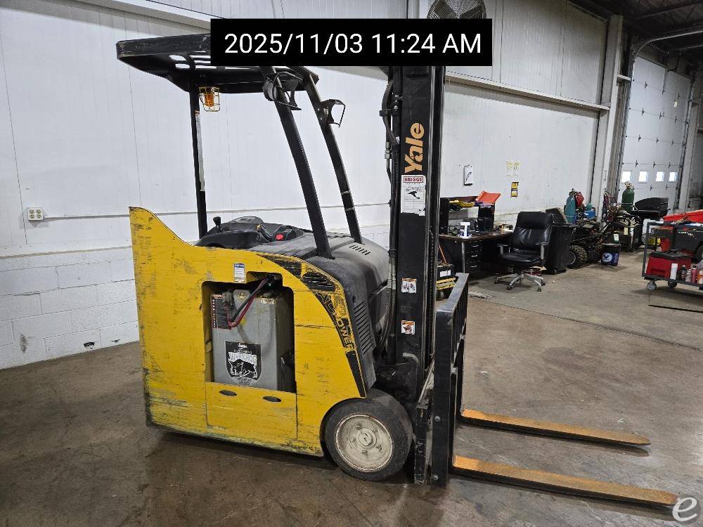 2019 Yale ESC040AD