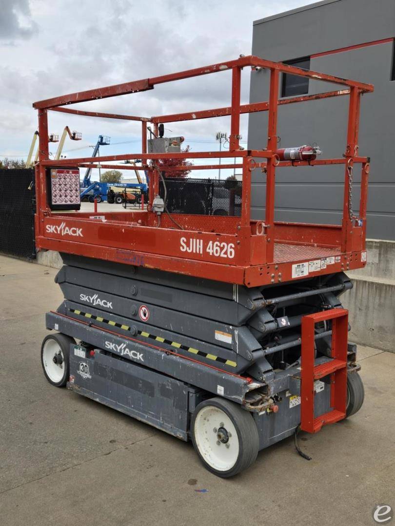 2015 Skyjack SJIII4626 Electric Scissor Lift - 123Forklift