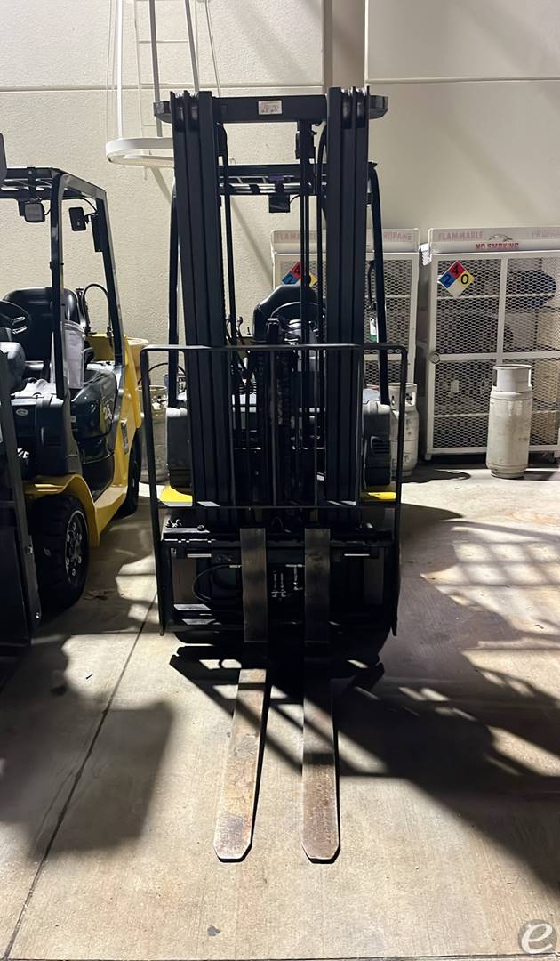 2017 Komatsu FG25ST-16