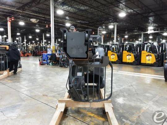 2017 Crown RMD6025-32 Electric Reach Truck - 123Forklift