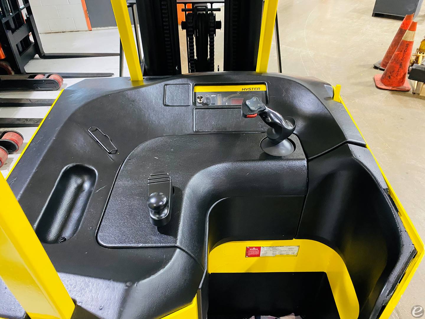 Hyster E30FR-24