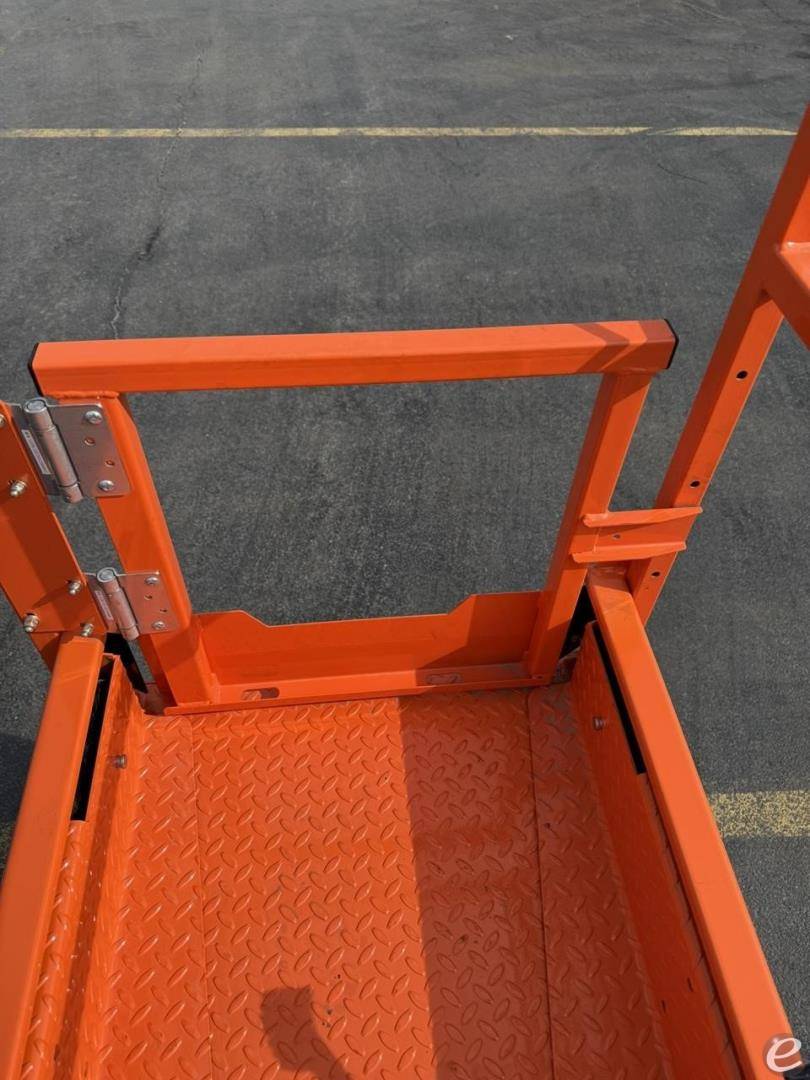 2025 JLG AE1932