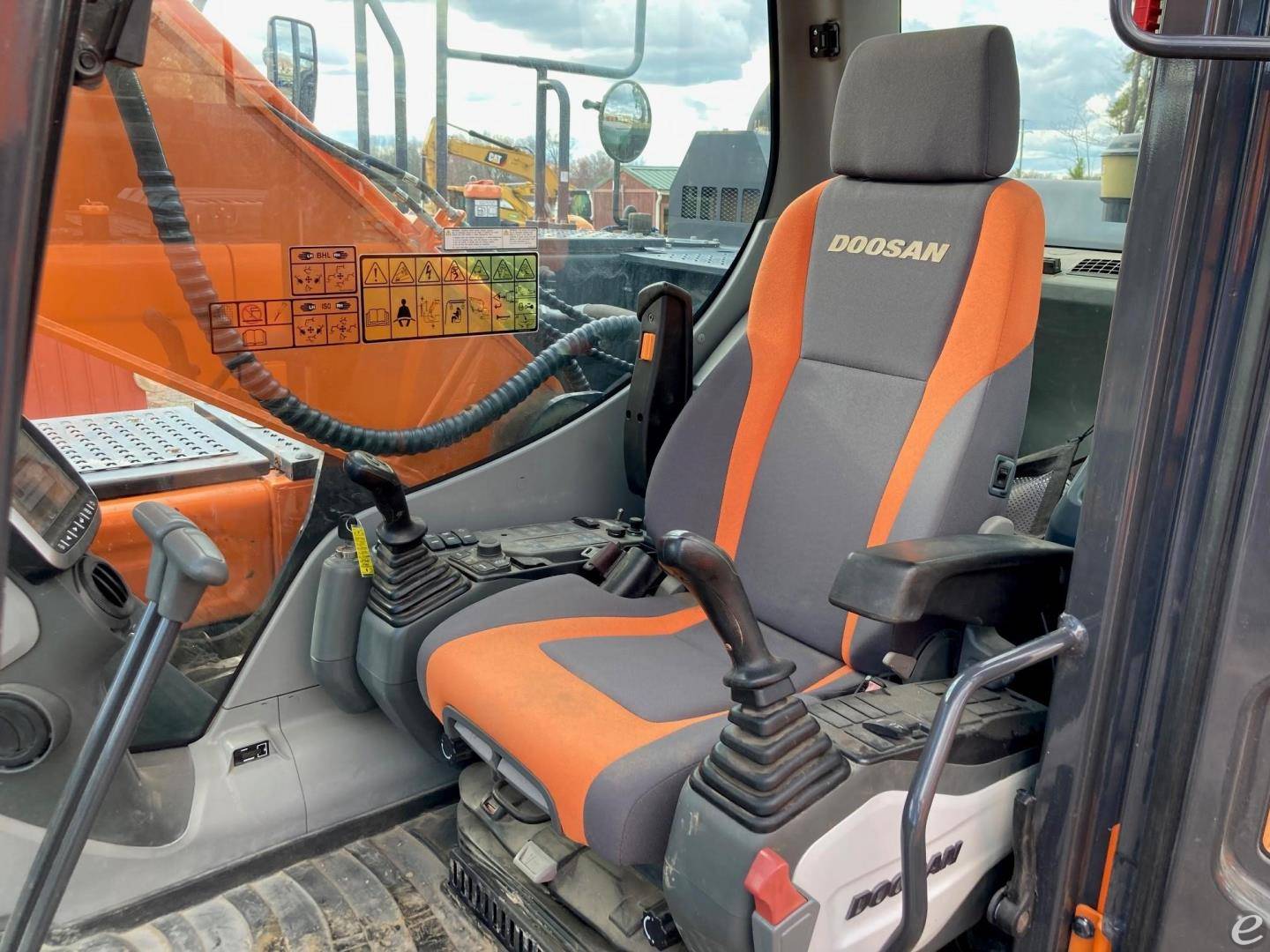 2020 Doosan DX225 LC-5