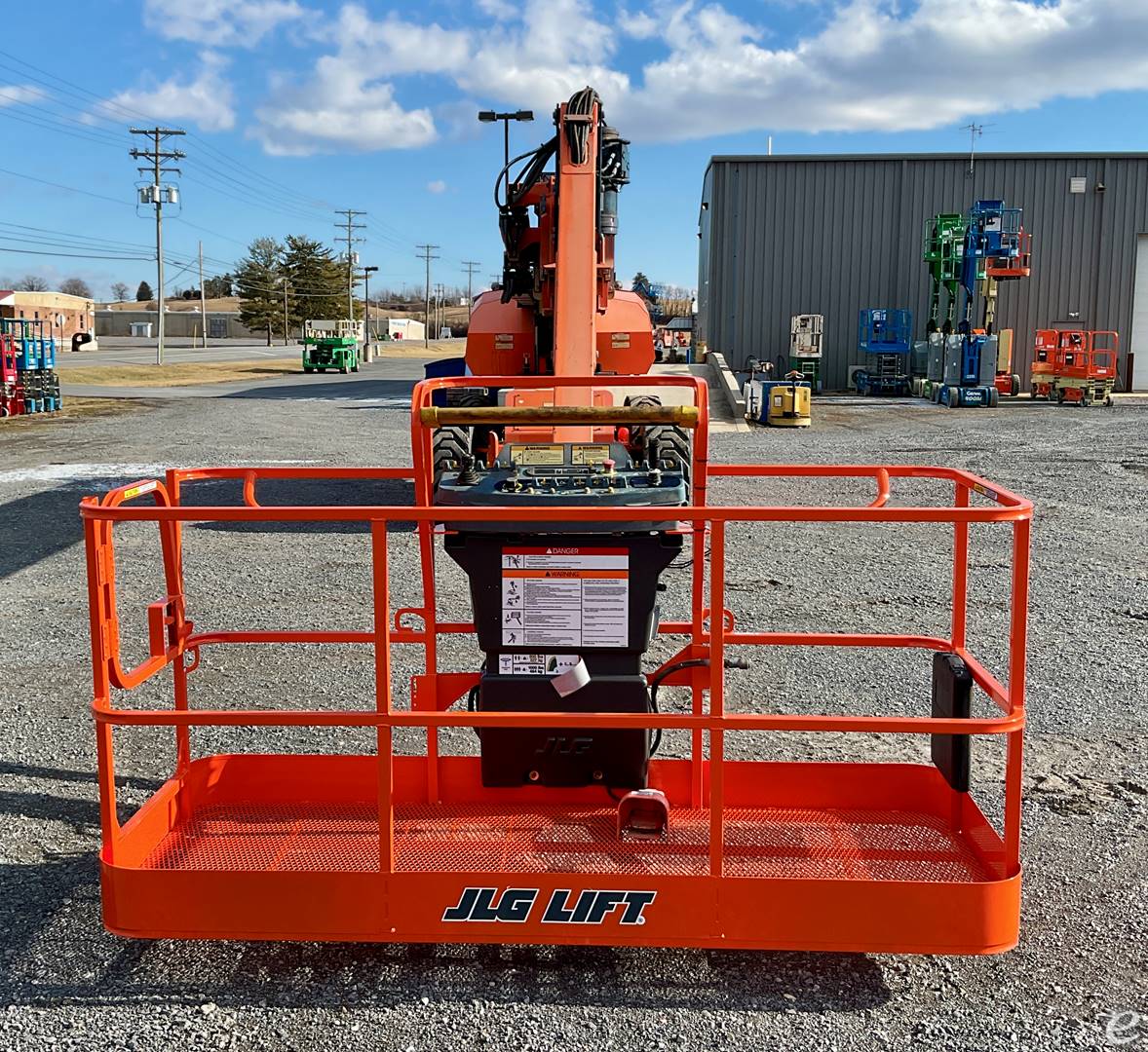 2017 JLG 1350SJP