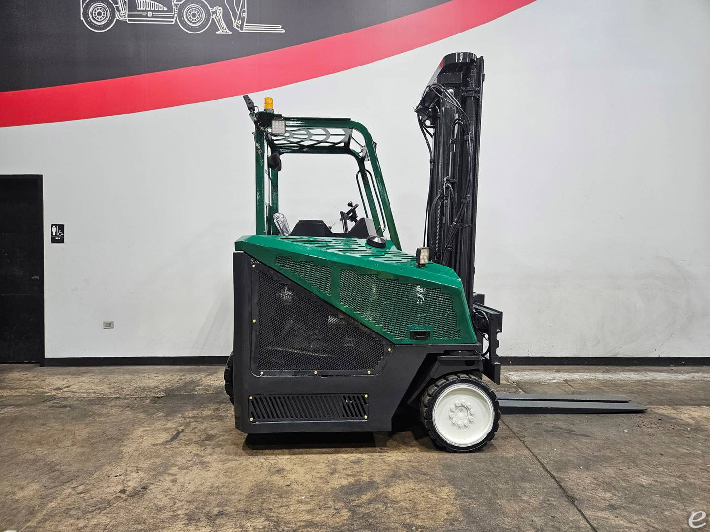 2014 Combilift C8000CB