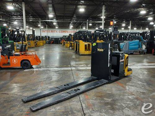 2014 Yale MPC080