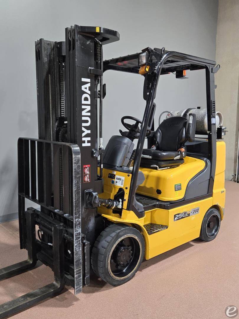 2023 Hyundai 25LC-7A