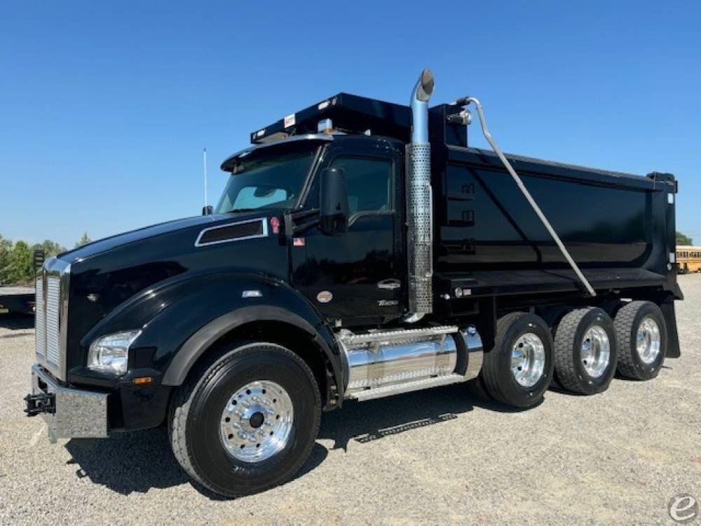 2025 Kenworth T880