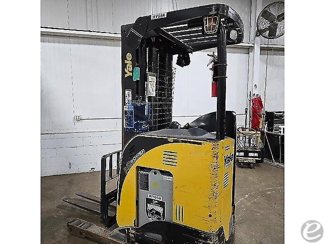 2018 Yale NR045EB