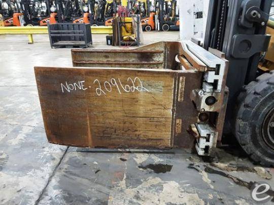 2017 Cascade 70D BALE CLAMP