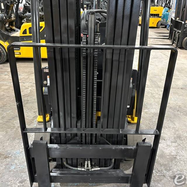 2022 Yale ERP040VT