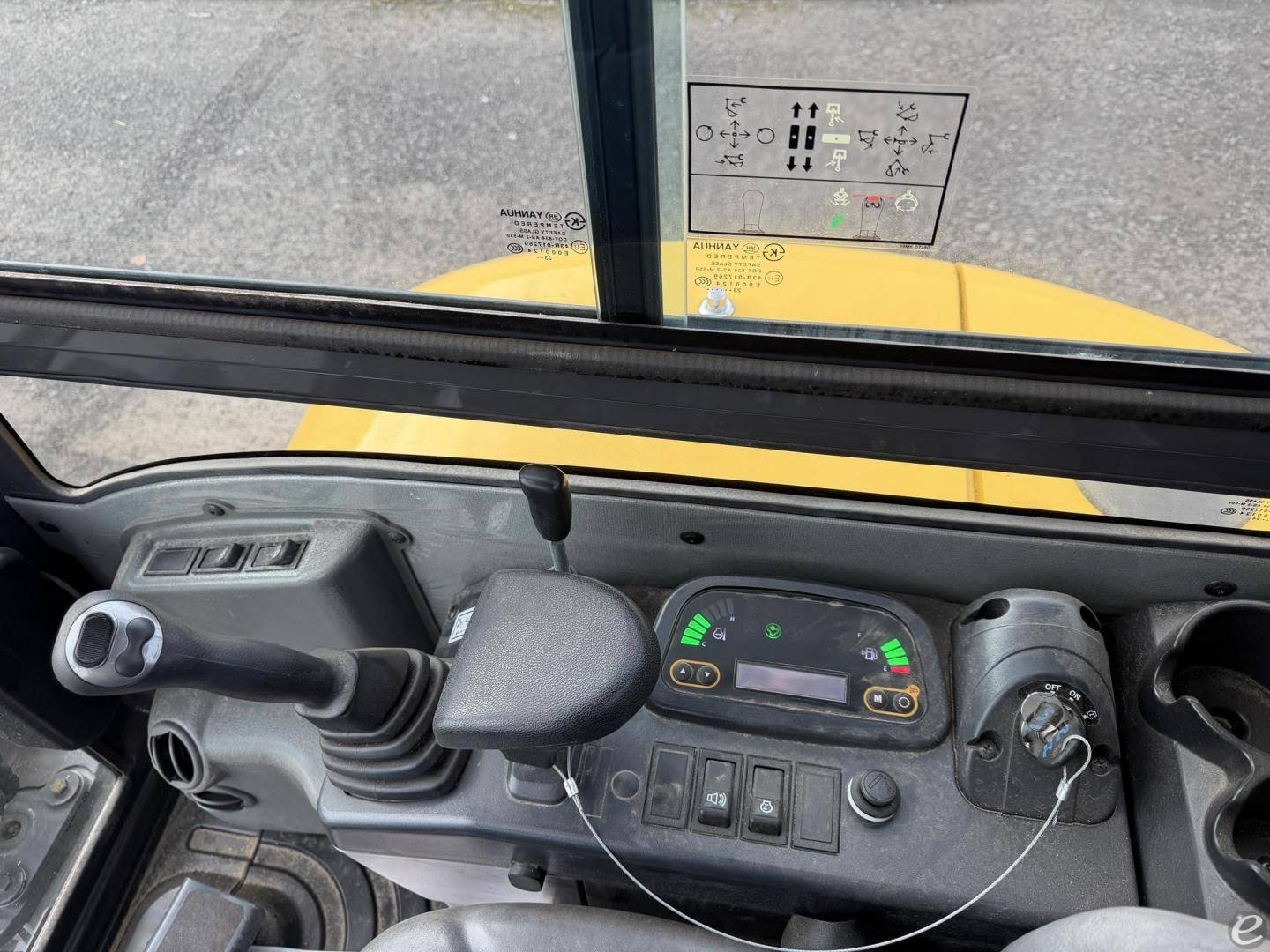 2024 New Holland E37C