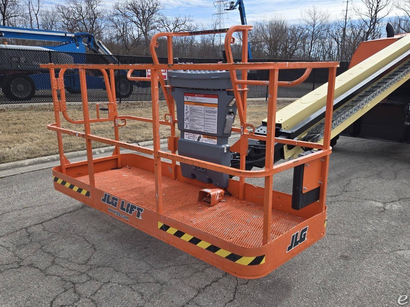 2013 JLG 600S