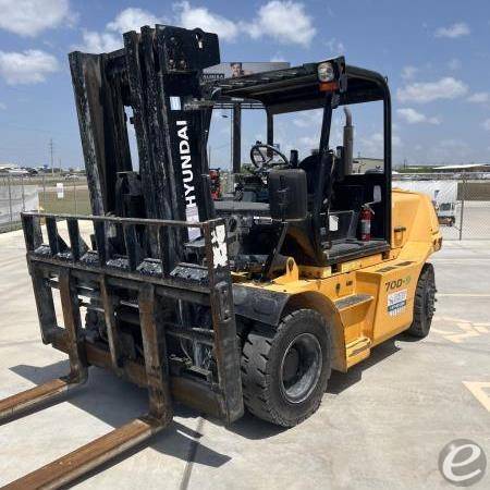 2019 Hyundai 70D-9