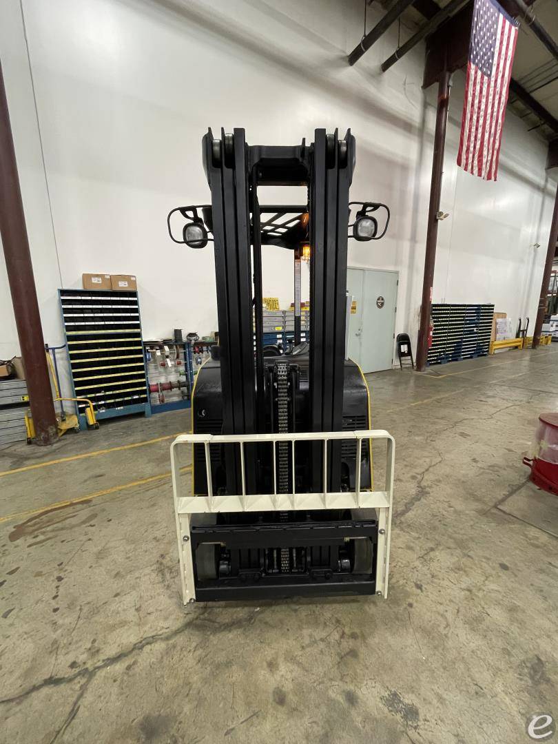 2019 Yale ESC040AD