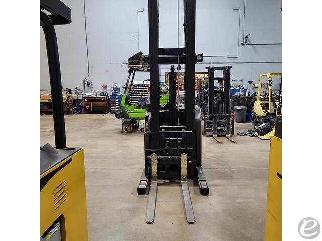 2015 Yale NR045EB Electric Reach Truck - 123Forklift