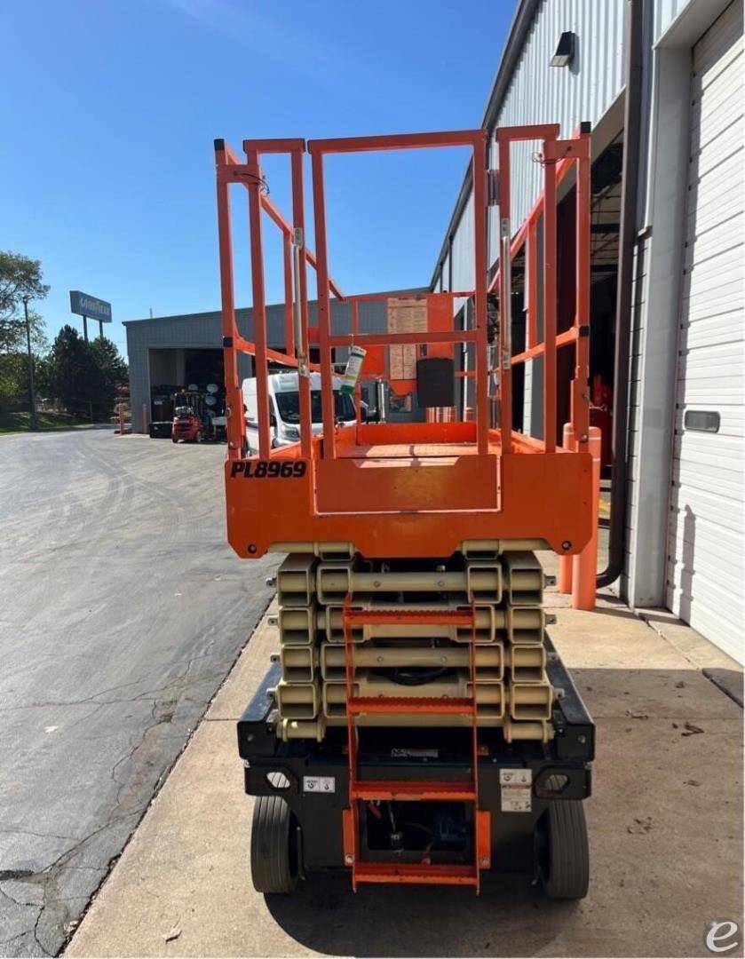 2020 JLG 4045R