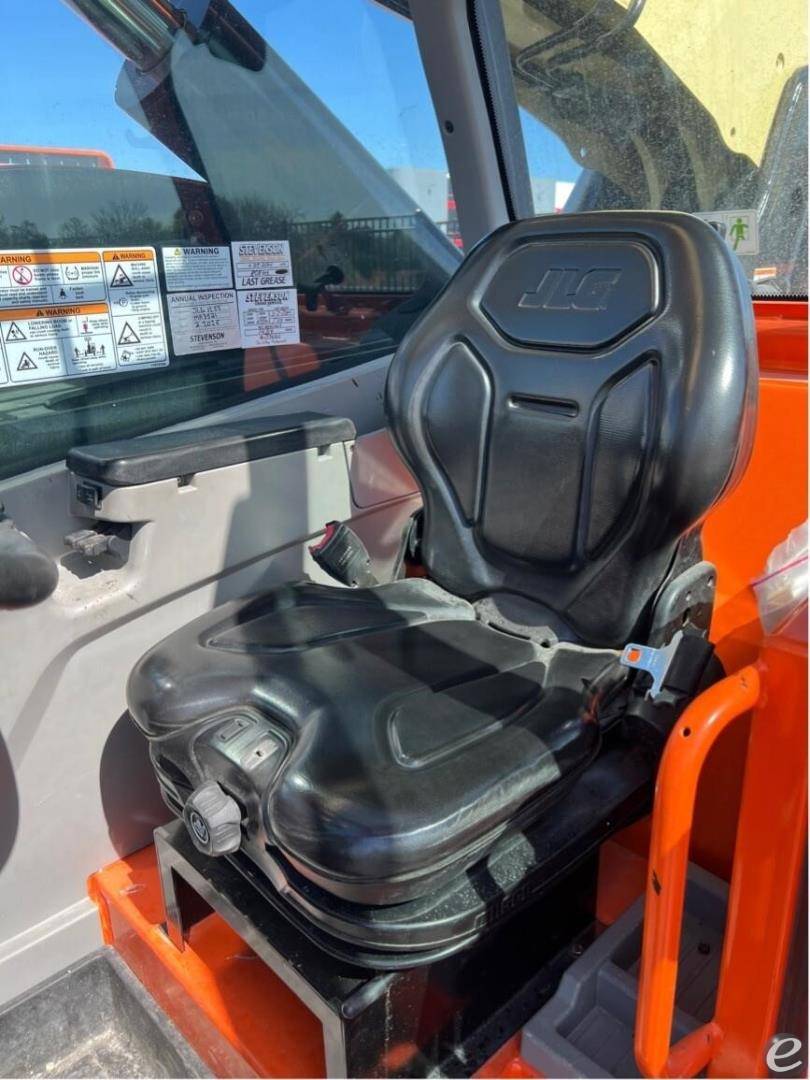 2022 JLG 1255