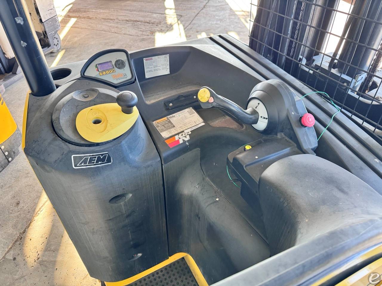 2019 Yale NDR035EBNM36TE138 Electric Reach Truck - 123Forklift
