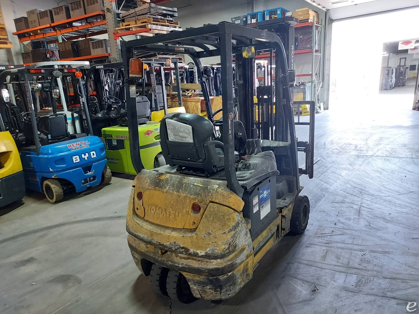 2015 Komatsu FB20MU-12 Electric Forklift - 123Forklift