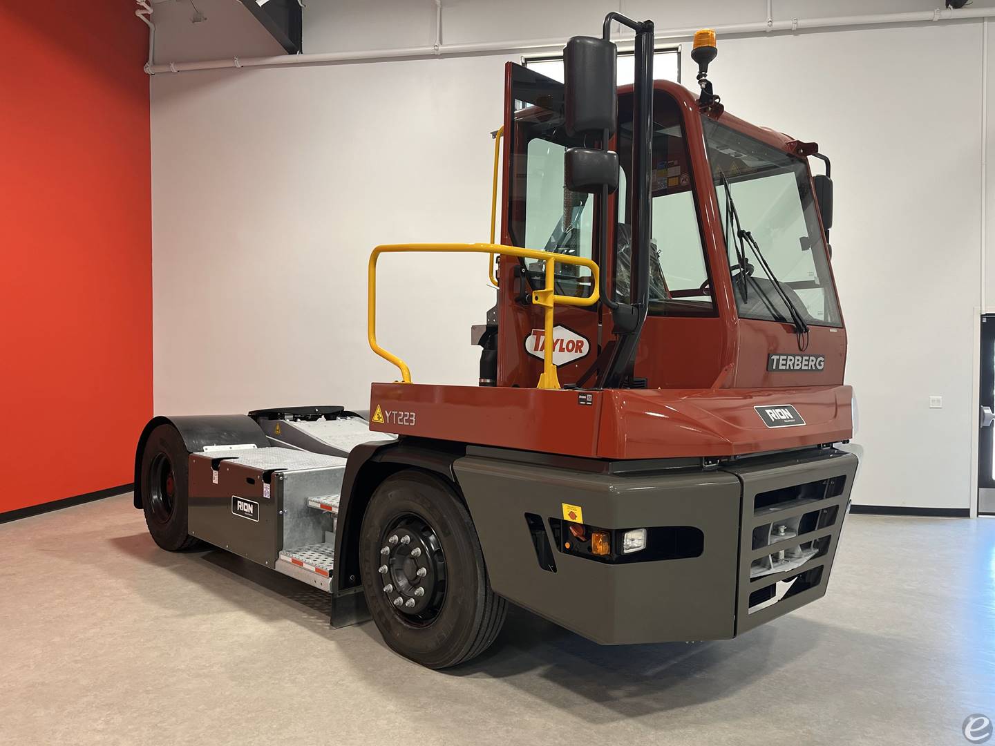 2024 Terberg YT223 Non-DOT