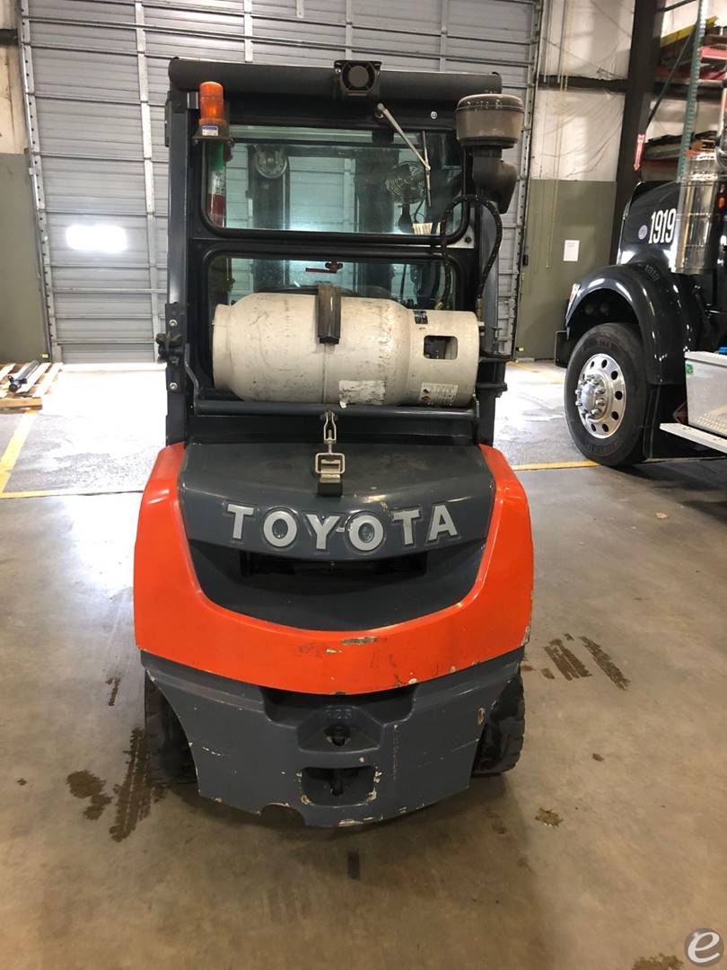 2011 Toyota 8FGU25 LP Gas Forklift - 123Forklift