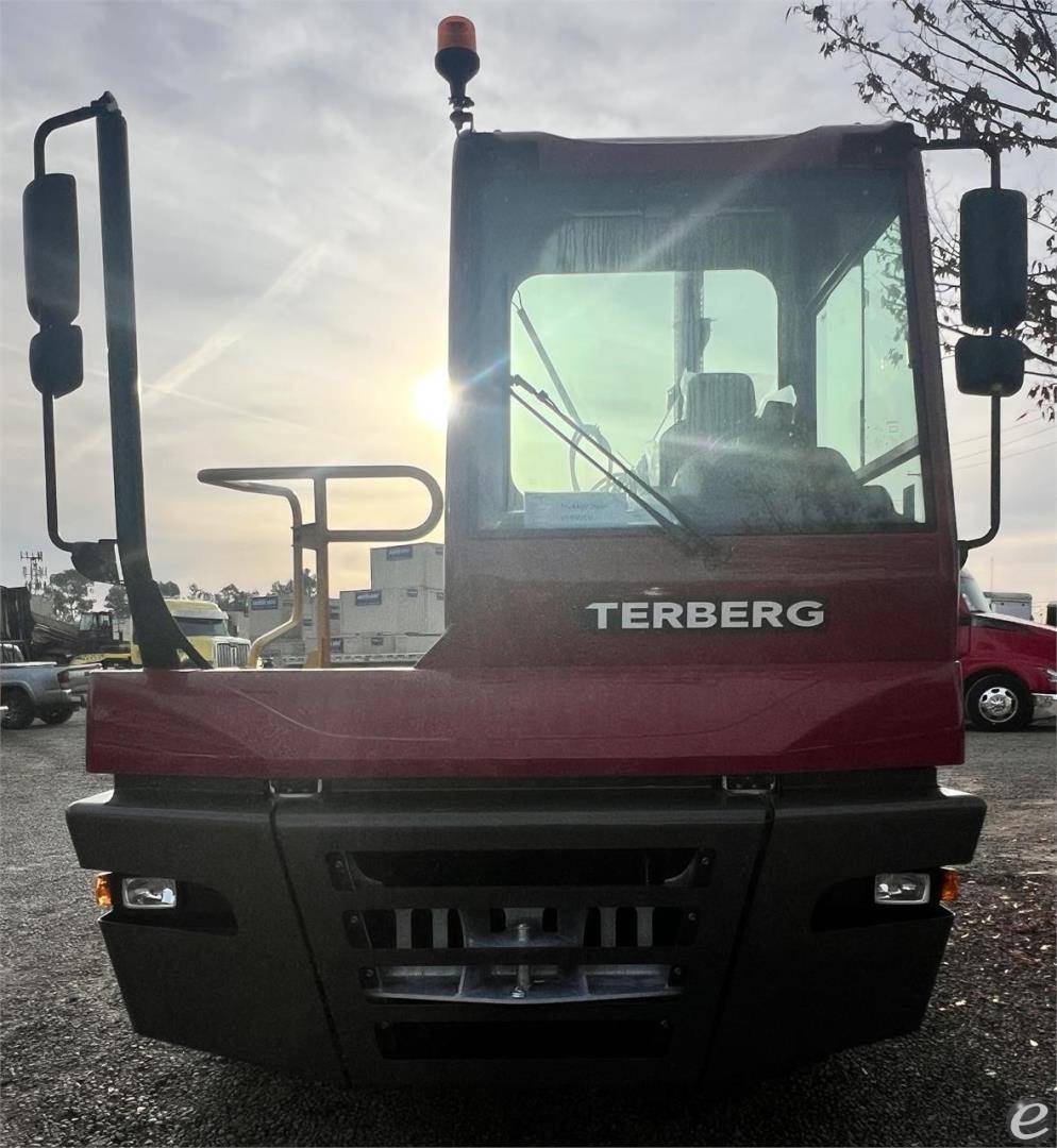 2023 Terberg YT223