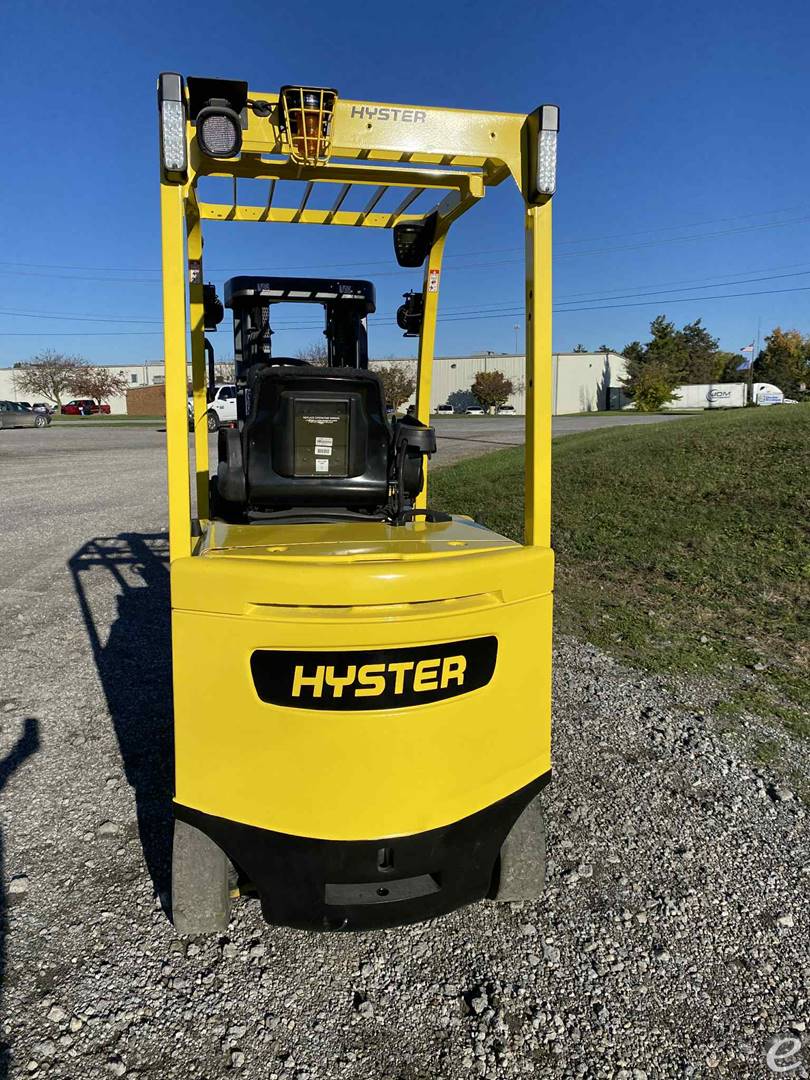 2016 Hyster E65XM