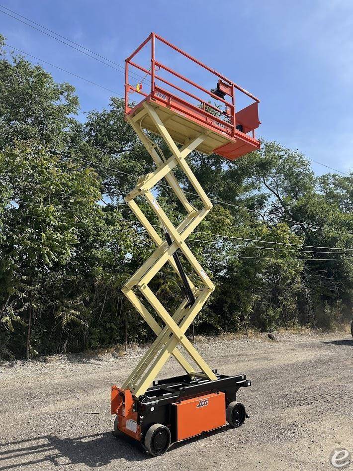 2015 JLG 1932RS