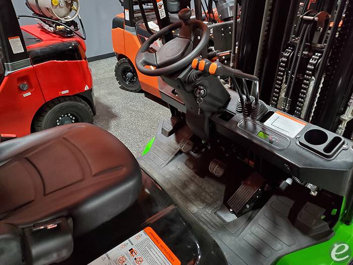 2026 Viper Lift Trucks FY35