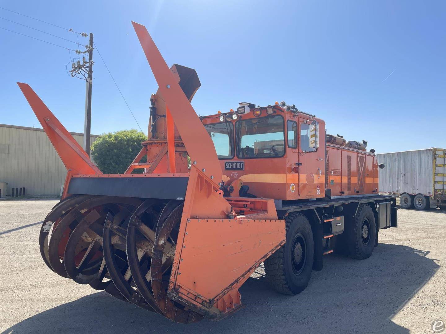 1992 DF4000