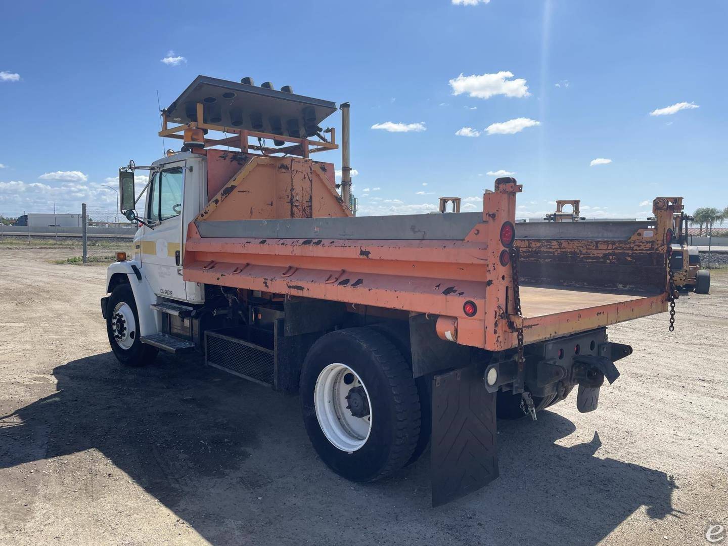 2001 Freightliner FL70