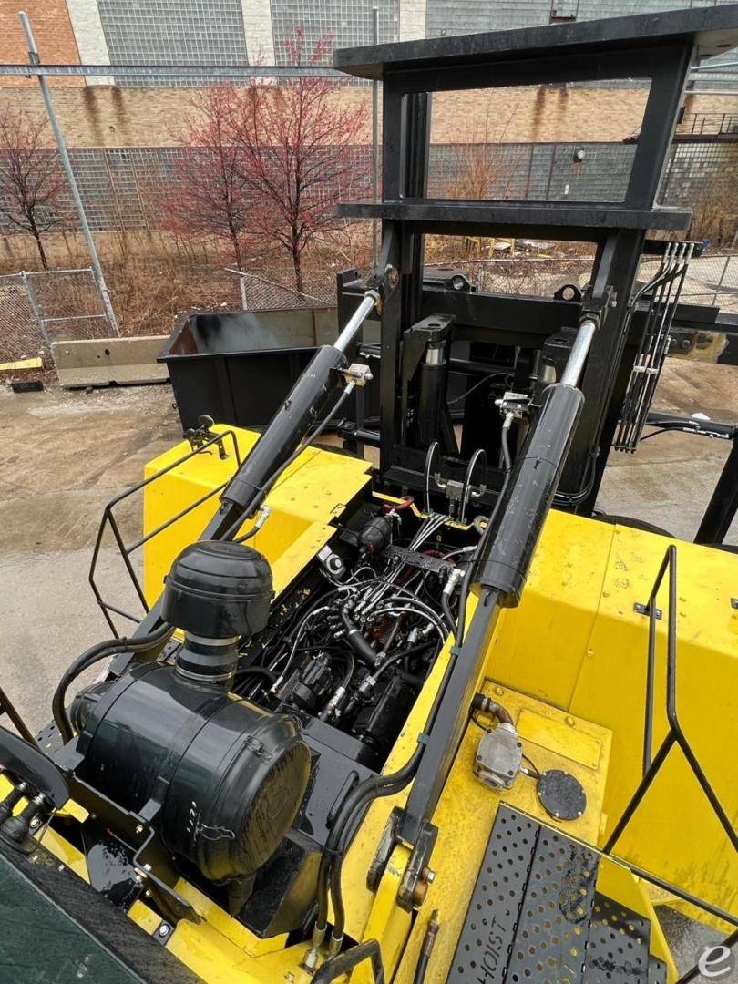 2013 Hoist Liftruck P925