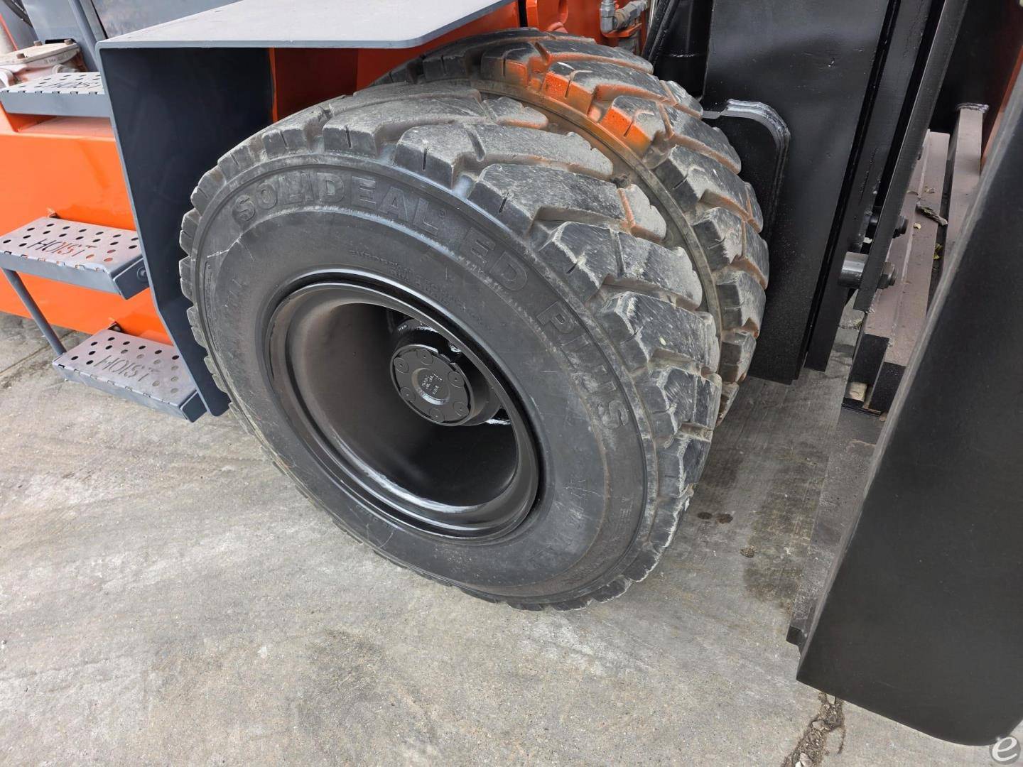 2012 Hoist Liftruck P360