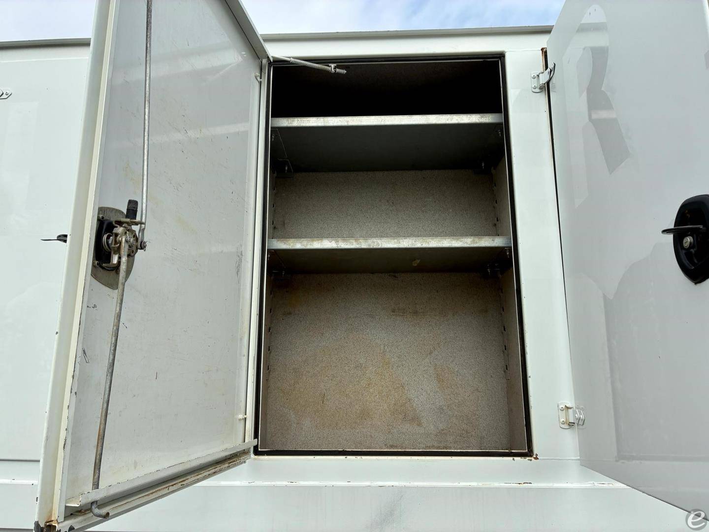 2016 Freightliner BUSINESS CLASS M2 106
