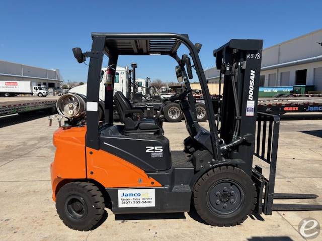 2023 Doosan G25E-7