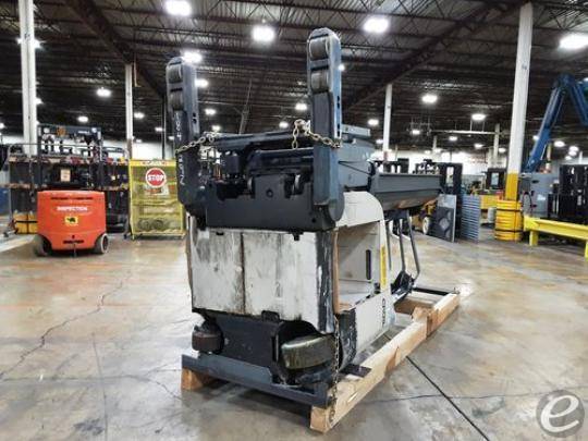 2017 Crown RMD6025-32 Electric Reach Truck - 123Forklift