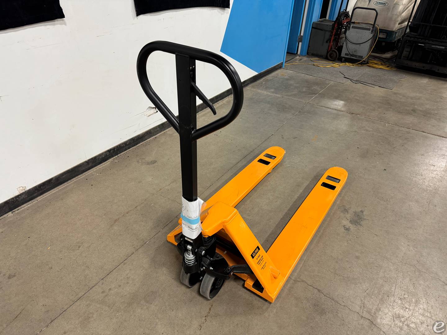 New Uline H-1043 PALLET JACK