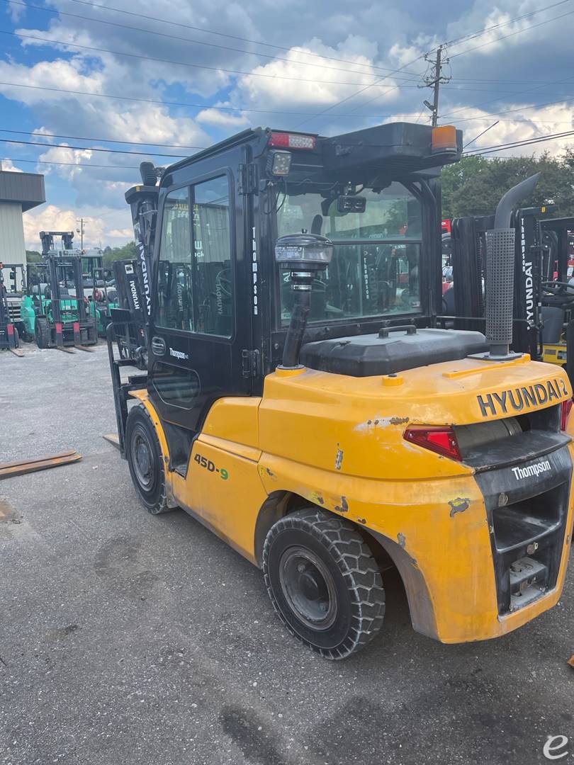 2018 Hyundai 45D-9