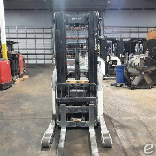 2019 Crown RR5725-45