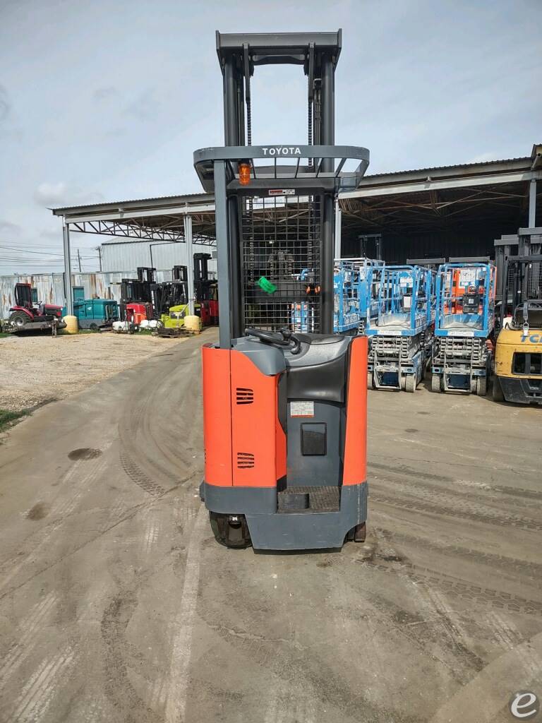 2012 Toyota 8BDRU15 Electric Reach Truck - 123Forklift