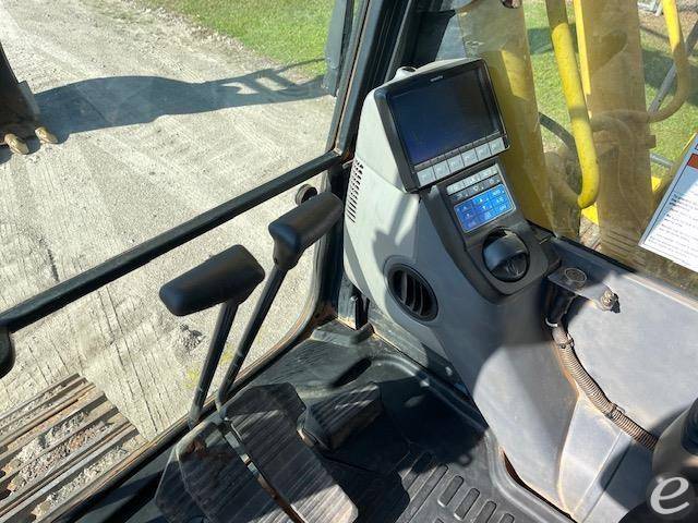 2015 Komatsu PC210 LCi-10