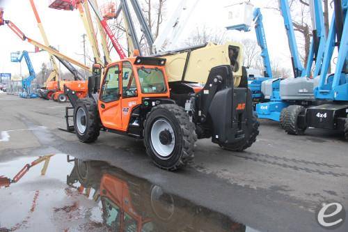2018 JLG 1255