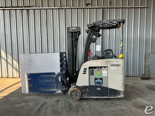 2015 Crown RC5545-40 Electric Forklift - 123Forklift