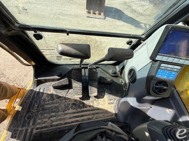 2016 Komatsu PC228US LC-10