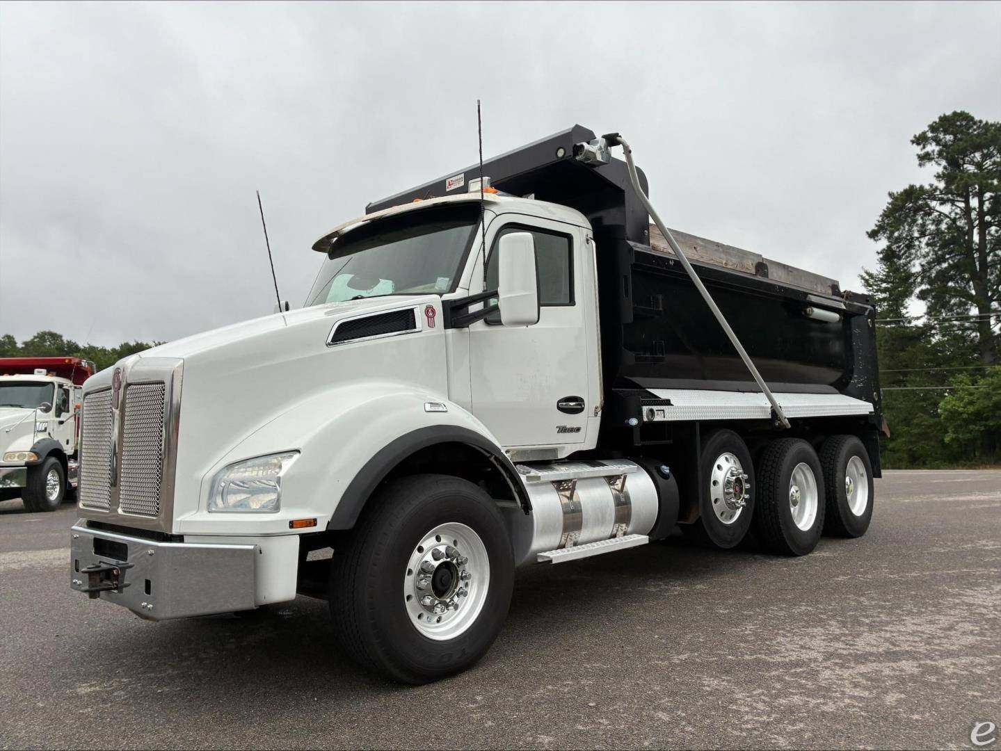 2022 Kenworth T880