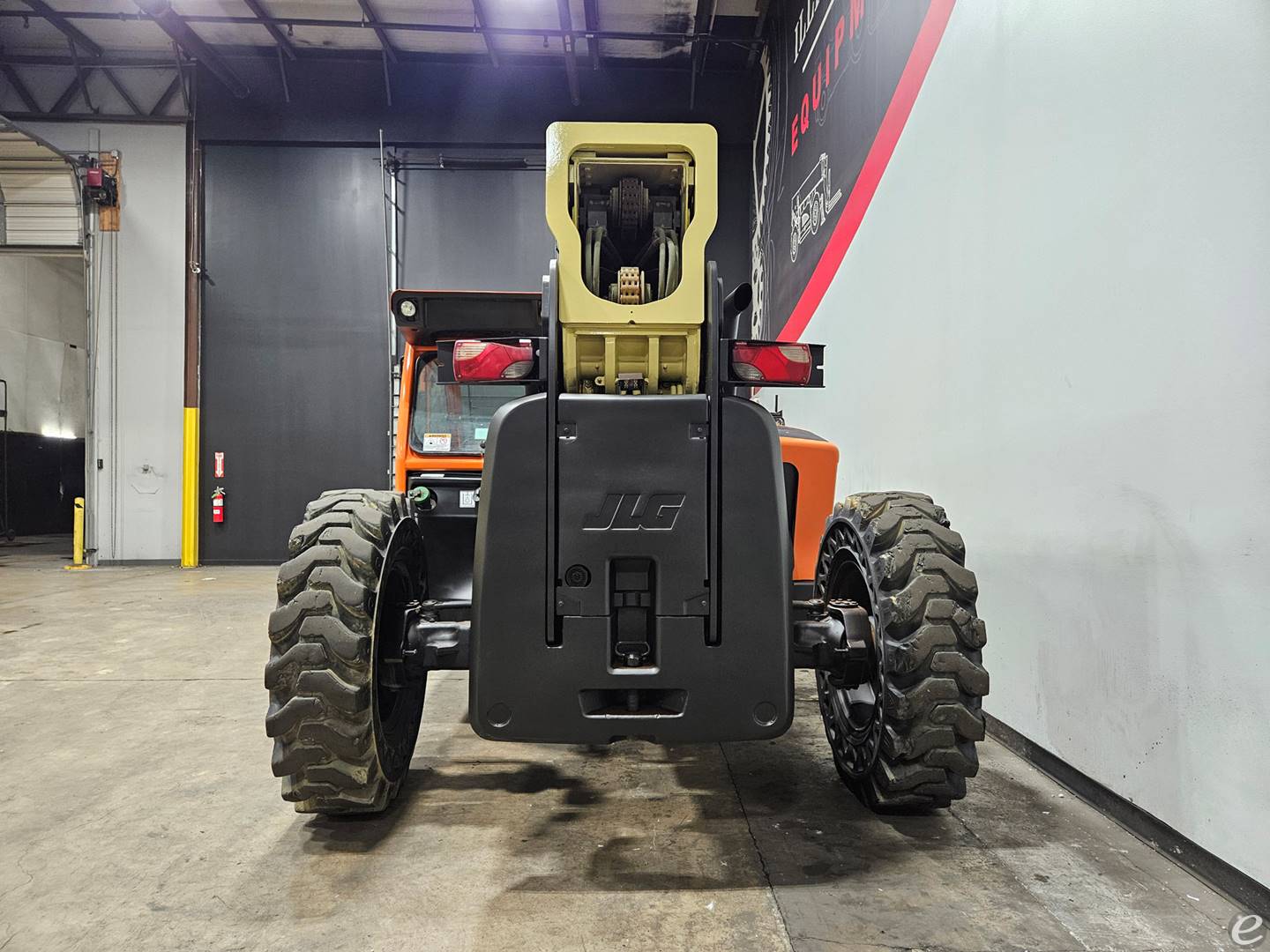 2017 JLG 1255